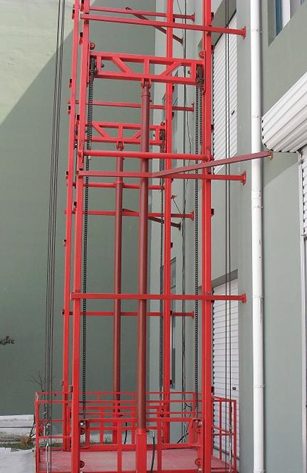 移動式升降機(jī)后期使用注意事項 移動式升降機(jī)后期使用注意事項